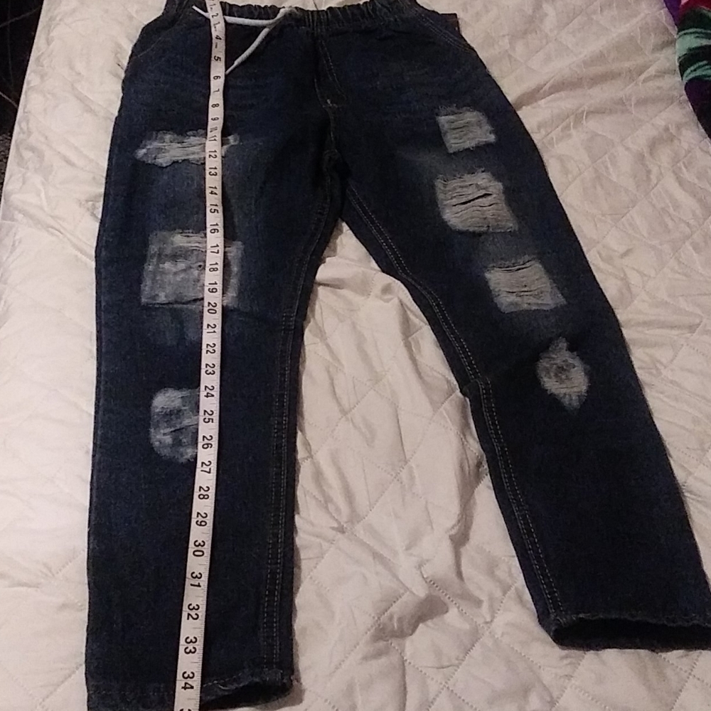 Jean - Picture 1 of 4
